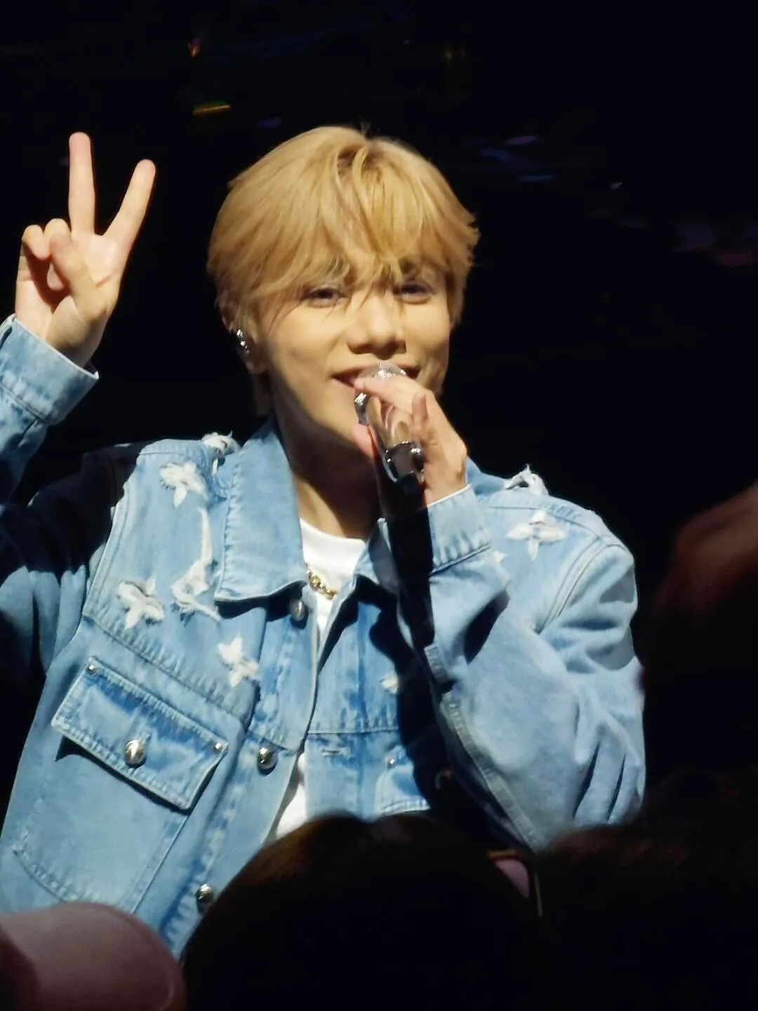 Louis Vuitton/Louis Vuitton washed ripped denim jacket
